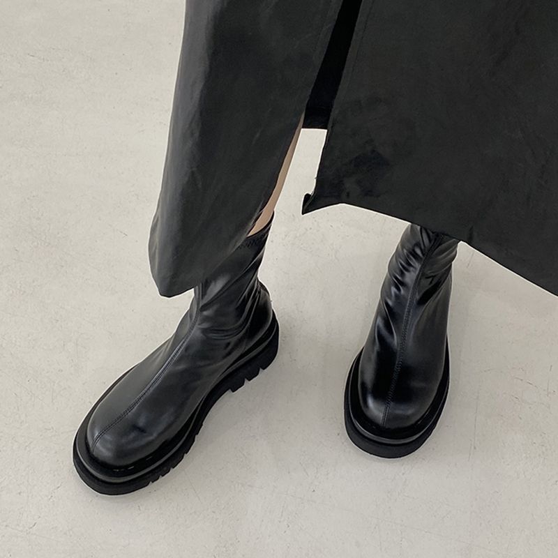 Street Fashion Winter 2025 - Tıknaz Topuk Kadın Elastik Kısa Çizmeler