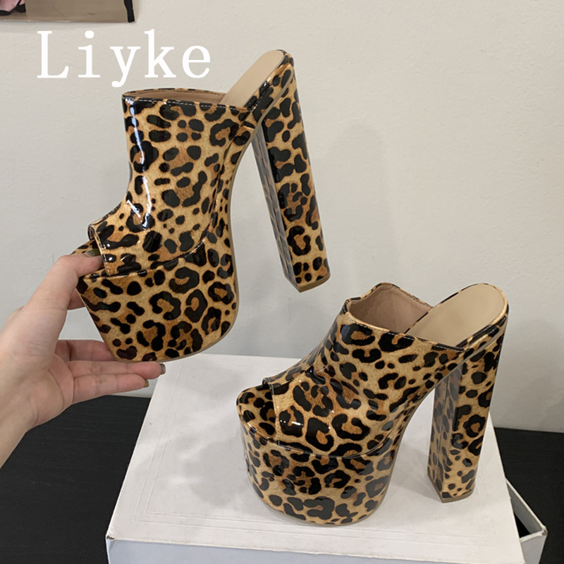 Liyke Podyum Modası 18CM Ekstr - Fashion Street Night incelemesi ve fiyatı